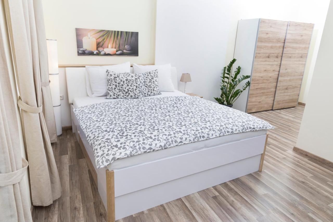 Scheinerhaus Aparthotel Laa an der Thaya Ngoại thất bức ảnh