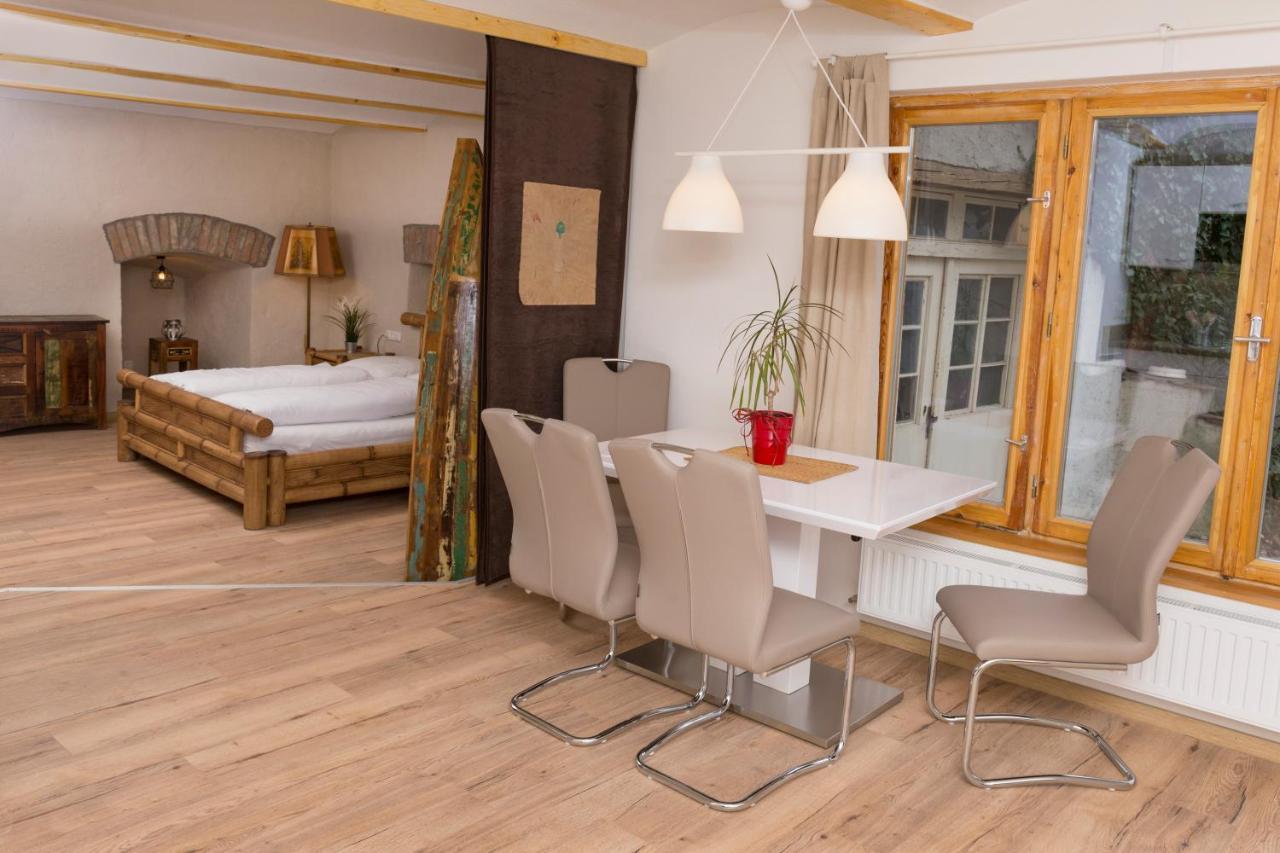 Scheinerhaus Aparthotel Laa an der Thaya Ngoại thất bức ảnh